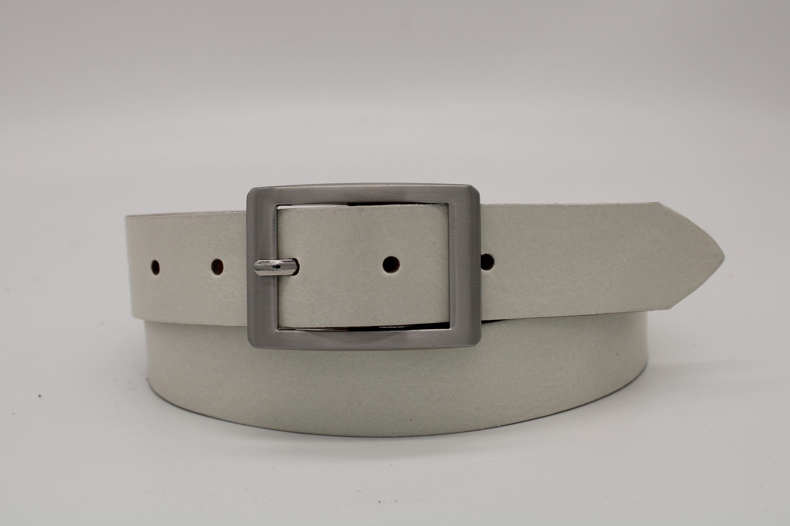 Schlichter Ledergürtel mit doppelseitiger Schließe – Annamatoni Accessoires | Gürtel